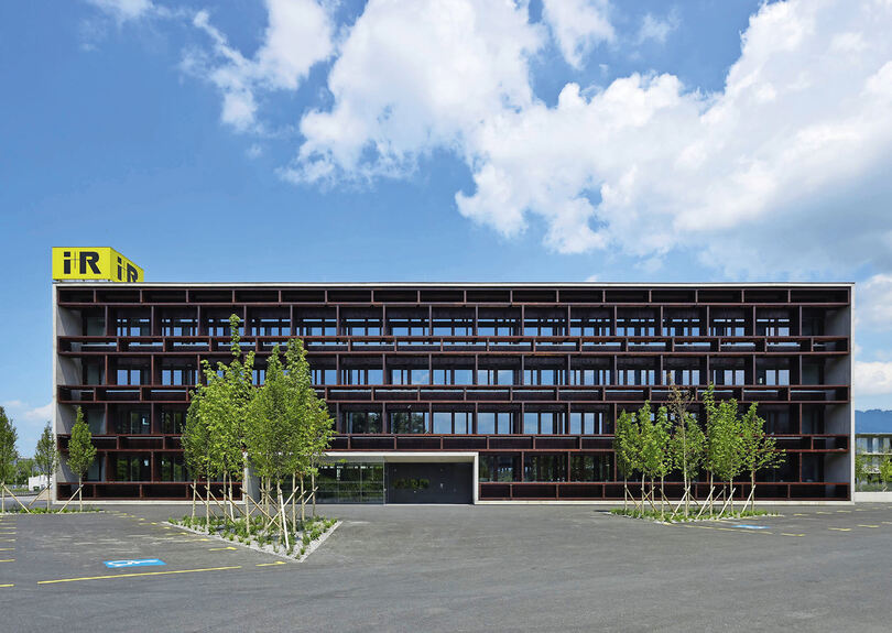 286807_1_gallerydetail_Unternehmenszentrale_Lauterach_Bruno_Klomfar (1)